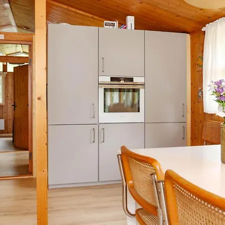 بيت للعطل 13390-1-hojby-rylevang-7
